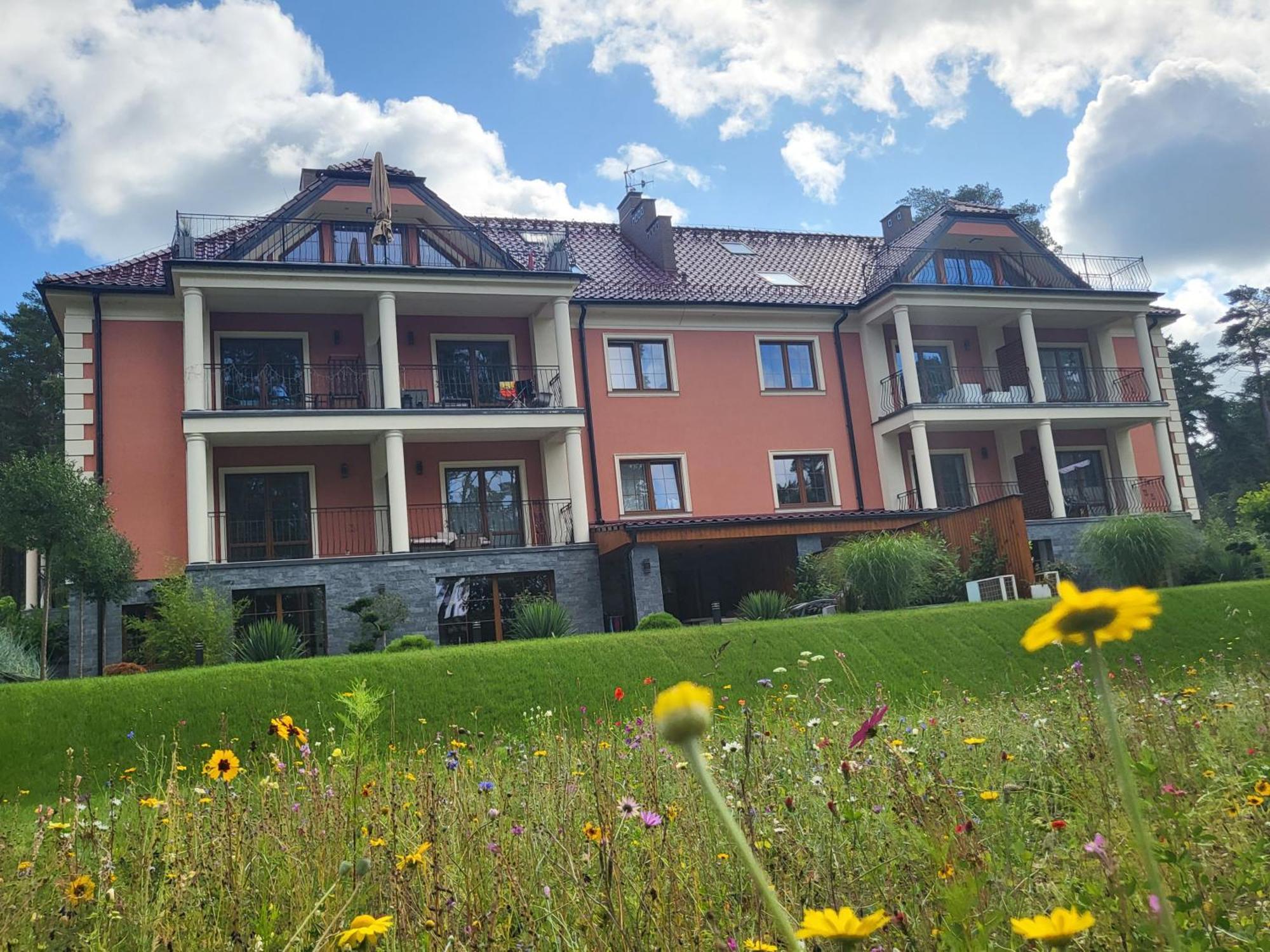 בורנה סולינובו Apartament Przy Jeziorze מראה חיצוני תמונה